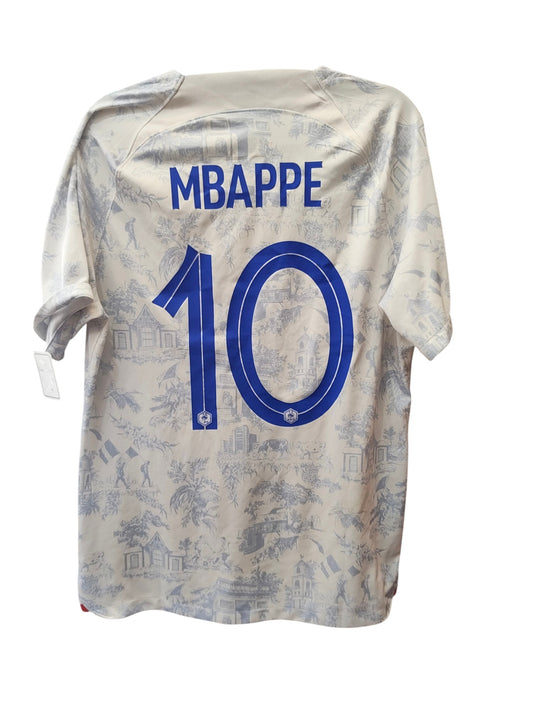 France 2022 (L)